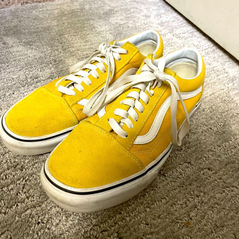 Yellow size 9 women’s vans!